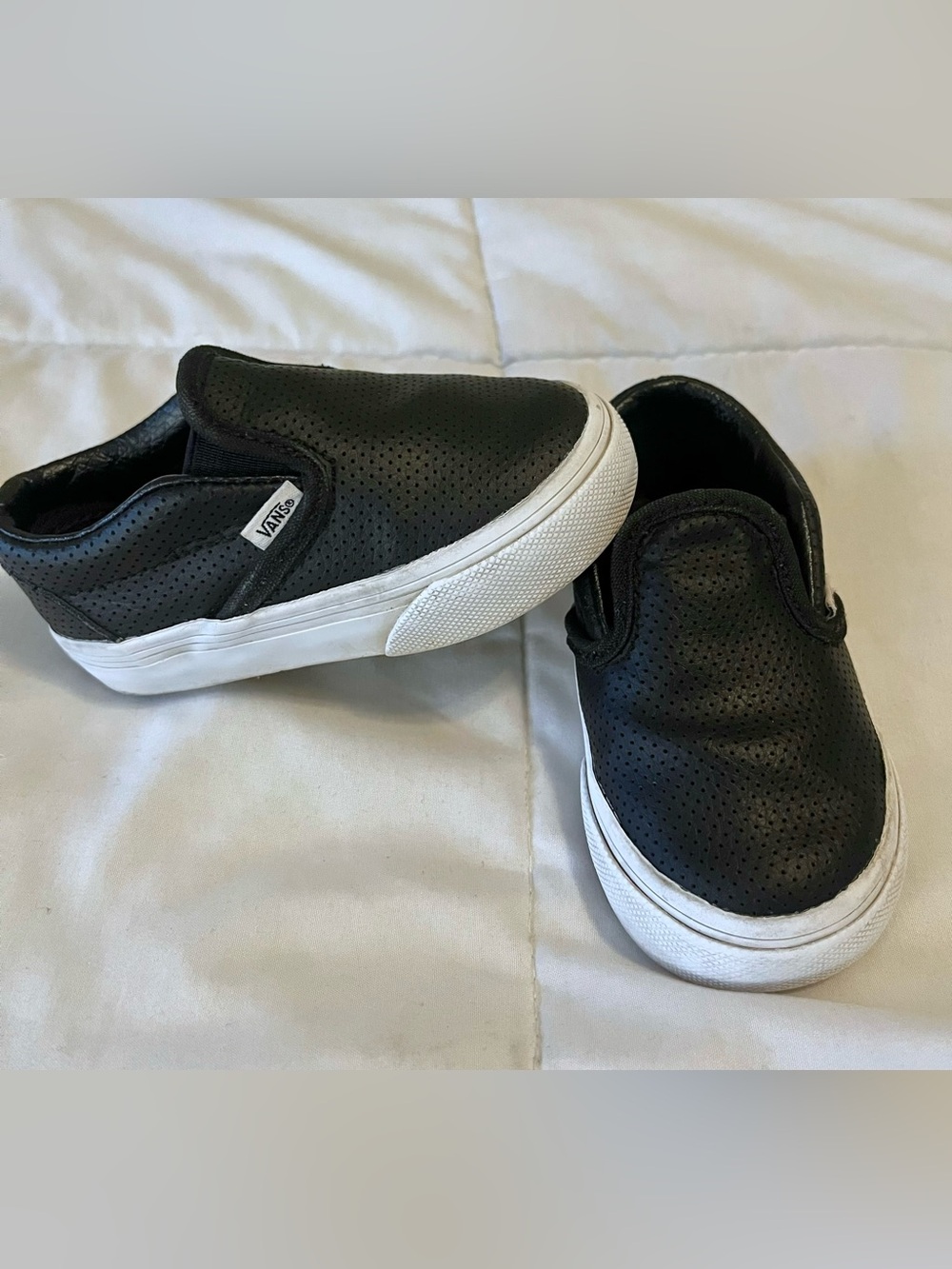 Vans kids Black Perforated Leather Slip-On Tennis Shoes Sneakers toddler size 5